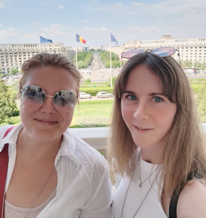 Balkon des Parlamentspalastes in Bukarest